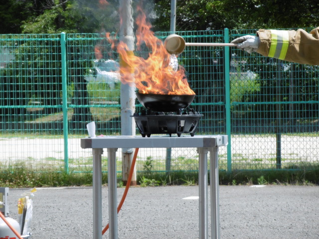 ＦＩＲＥ　ＷＯＭＡＮ　2024